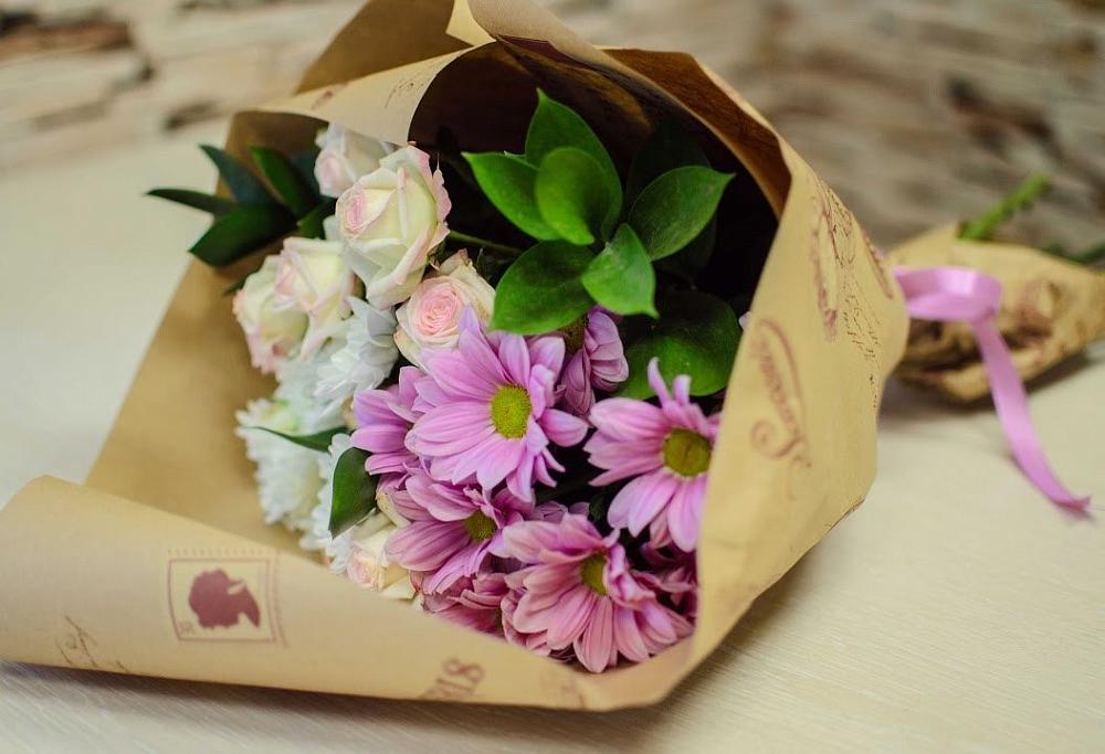 Букет цветов из: Розы и Хризантемы в Реж