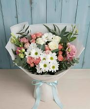 Букет цветов из:  Розы, Лизиантусы и Хризантемы в Реж