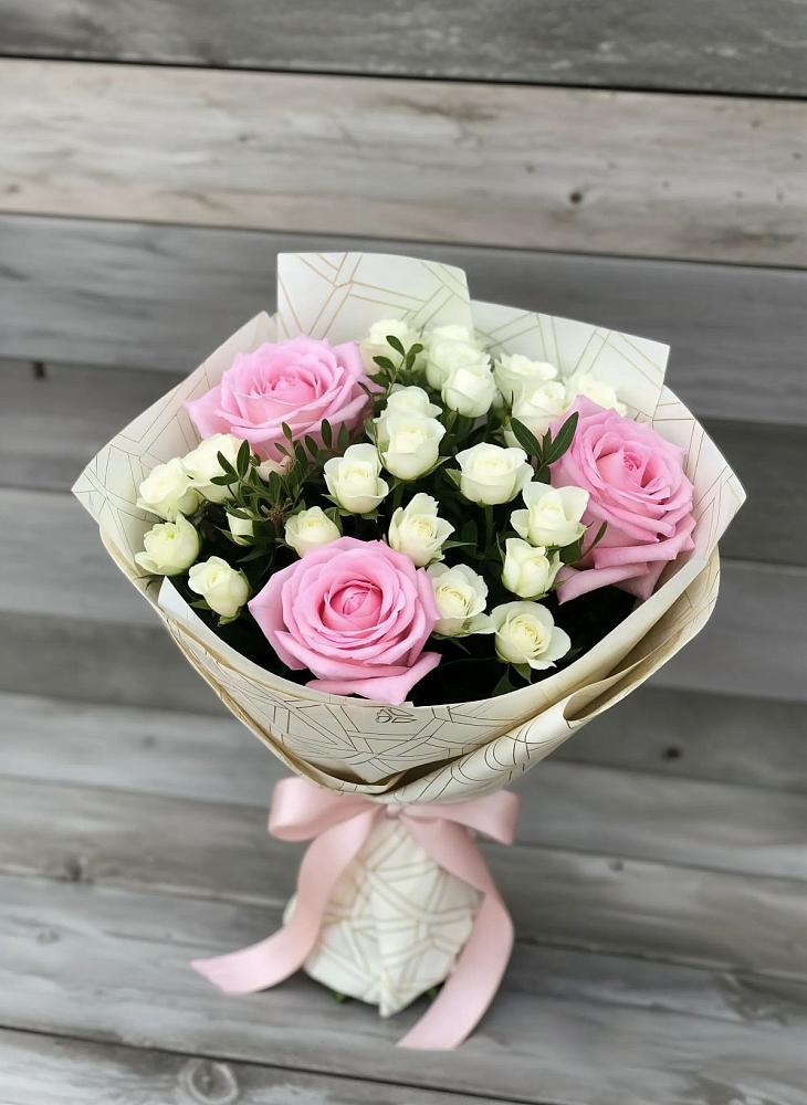 Букет цветов из: Розы в Реж