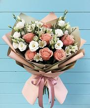 Букет цветов из:  Розы, Альстромерии и Лизиантусы в Реж