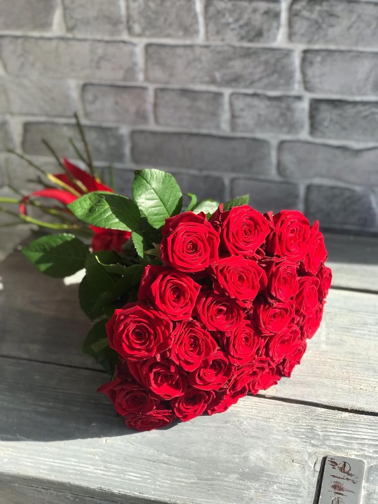 Букет Красные розы Фридом в Реж