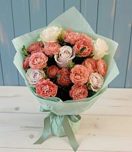 Букет цветов из:  Розы в Реж