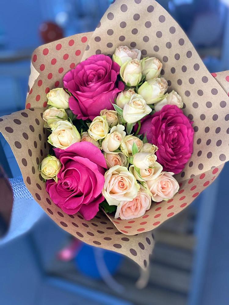 Букет цветов из: Розы в Реж