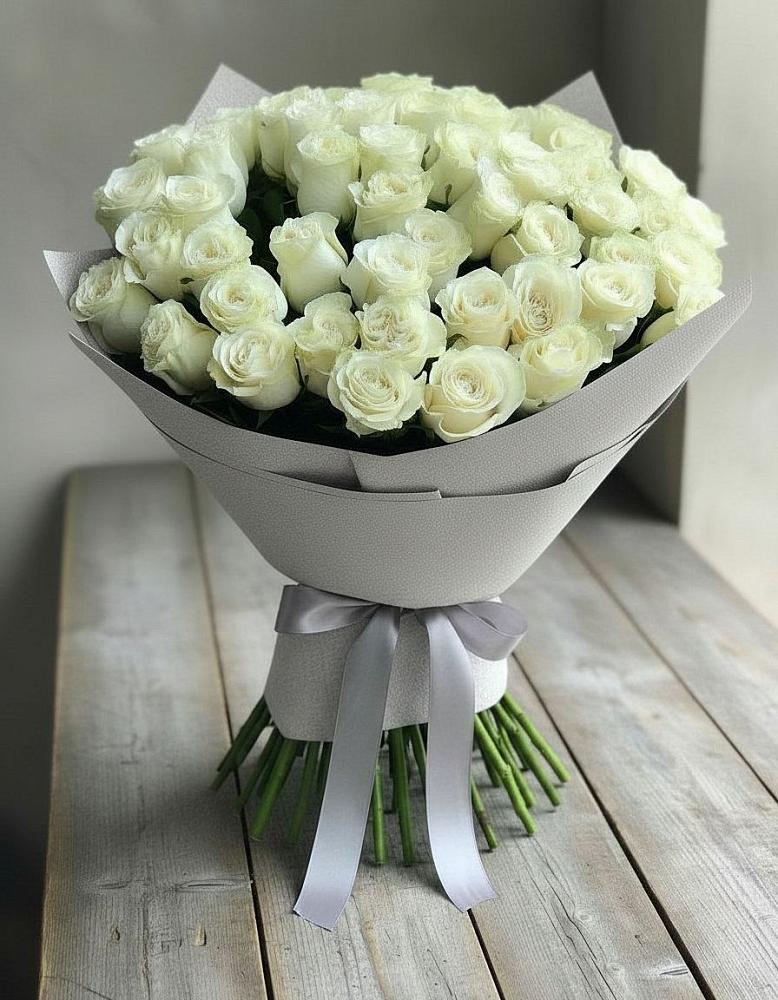 Букет 35 Белых роз в Реж