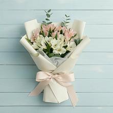 Букет цветов из:  Альстромерии #REPLACE_PRED# Реж