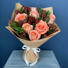 Букет цветов из:  Розы и Альстромерии в Реж