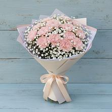 Букет цветов из:  Гвоздики в Реж