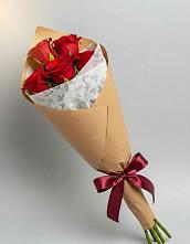 Букет цветов из:  Розы в Реж