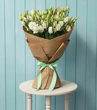 Букет цветов из:  Лизиантусы в Реж