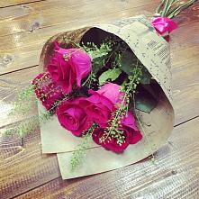 Букет цветов из:  Розы #REPLACE_PRED# Реж