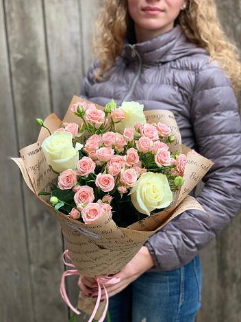 Букет цветов из: Розы в Реж