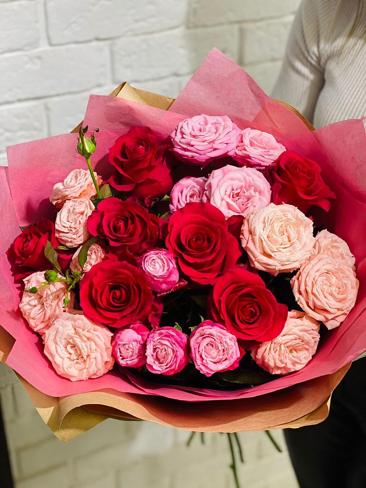 Букет цветов из: Розы в Реж