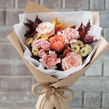 Букет цветов из:  Гвоздики, Хризантемы и Розы в Реж
