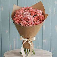 Букет цветов из:  Розы в Реж