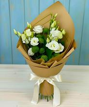 Букет цветов из:  Хризантемы и Лизиантусы #REPLACE_PRED# Реж