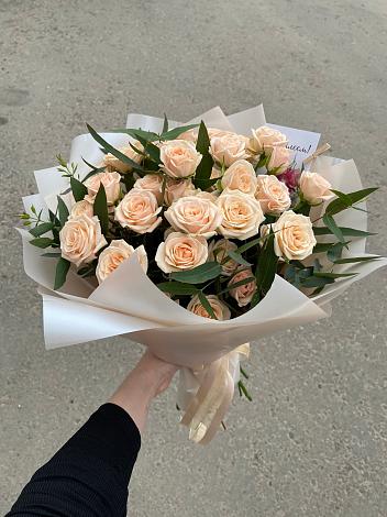 Букет Кремовые розы Латте в Реж