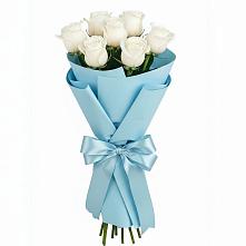 Букет 7 белых роз Проуд в Реж