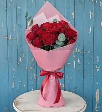 Букет цветов из:  Розы в Реж