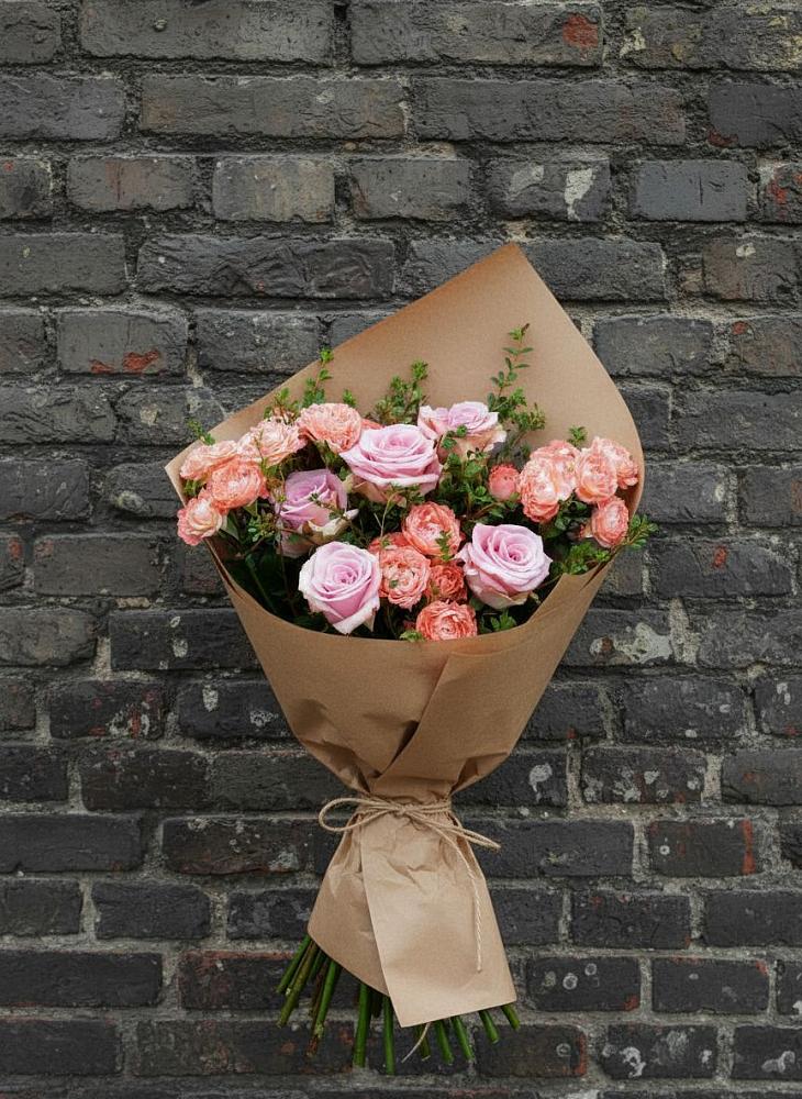 Букет цветов из: Розы в Реж