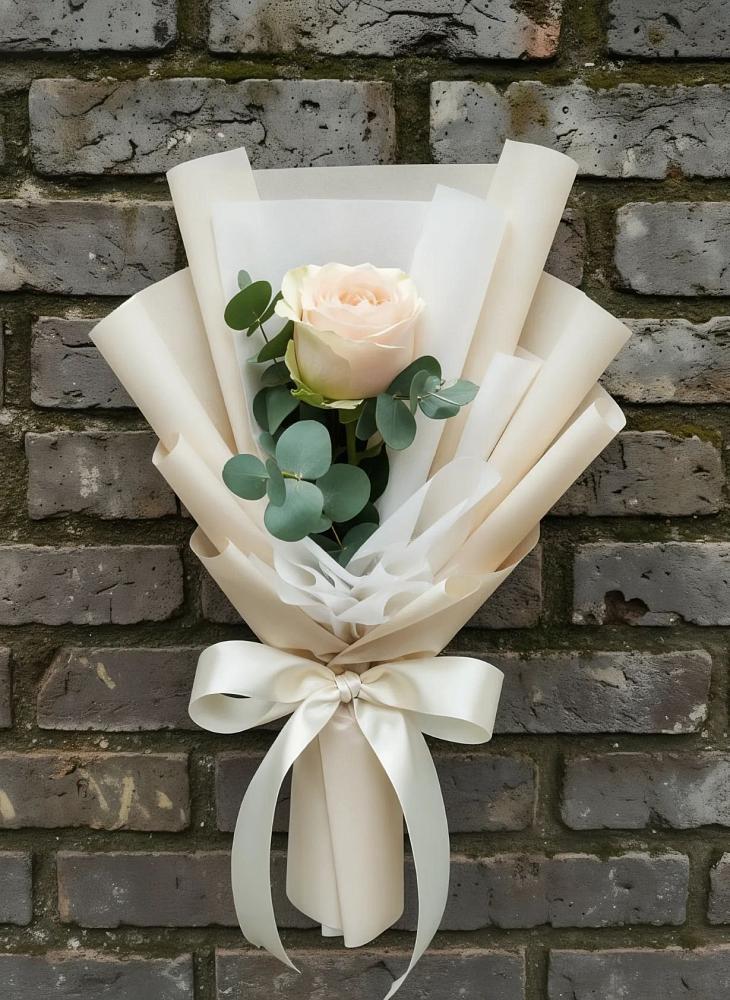 Букет цветов из: Розы в Реж