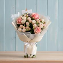 Букет цветов из:  Розы #REPLACE_PRED# Реж