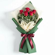 Букет цветов из:  Розы в Реж
