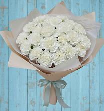 Букет цветов из:  Гвоздики в Реж