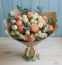 Букет цветов из:  Альстромерии и Розы в Реж