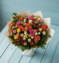 Букет Микс из разноцветных кустовых роз в Реж