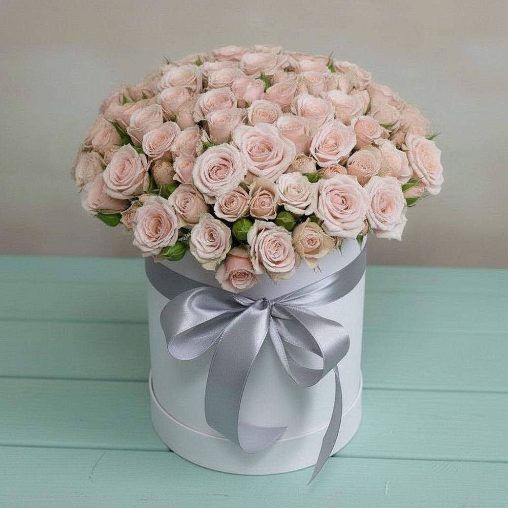 Цветочная композиция из Розы в шляпной коробке в Реж